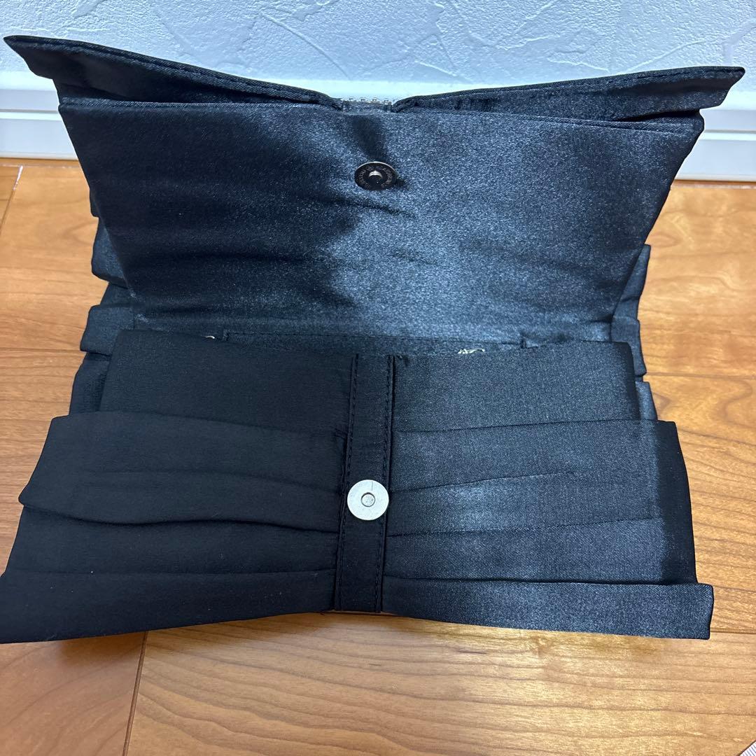 Elegant Pleated Clutch Bag - Perfect for Weddings, After-Parties, and Events