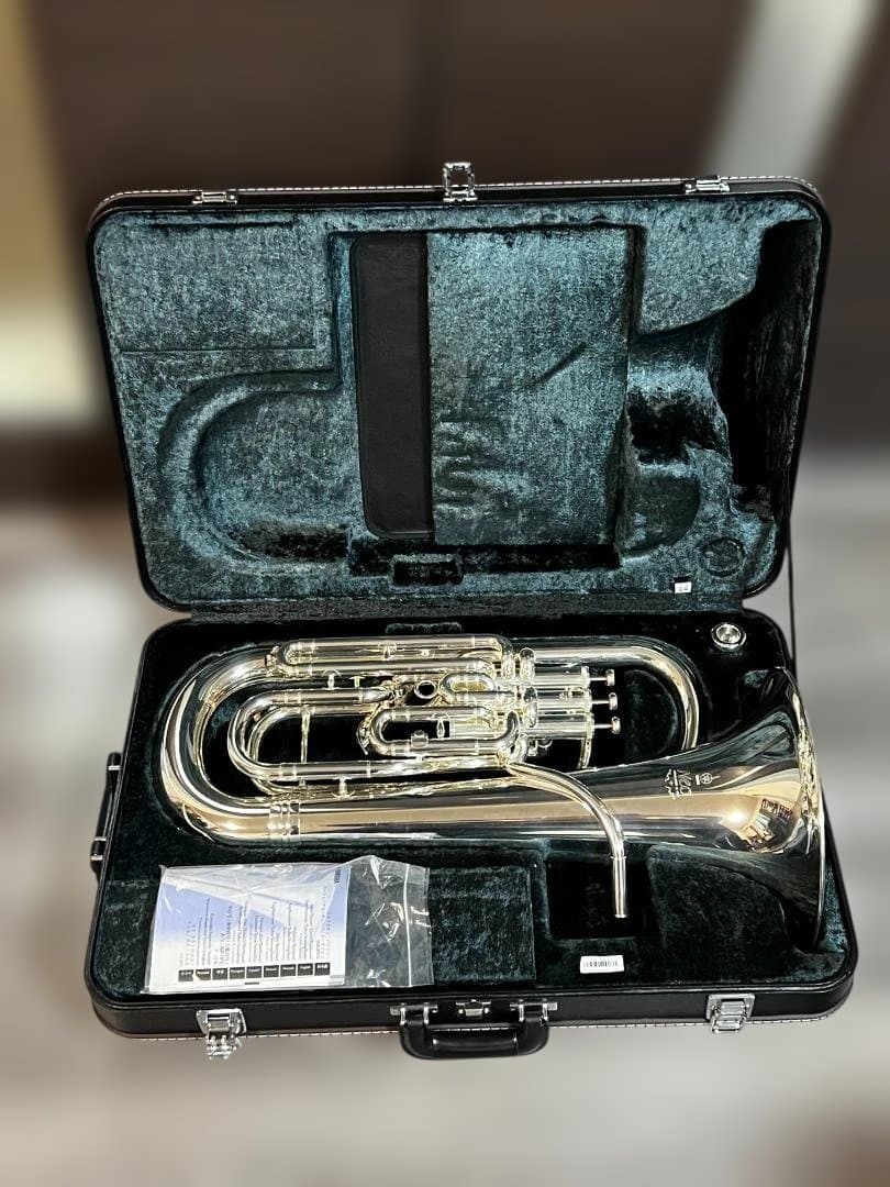 Yamaha Euphonium YEP-642S with Case